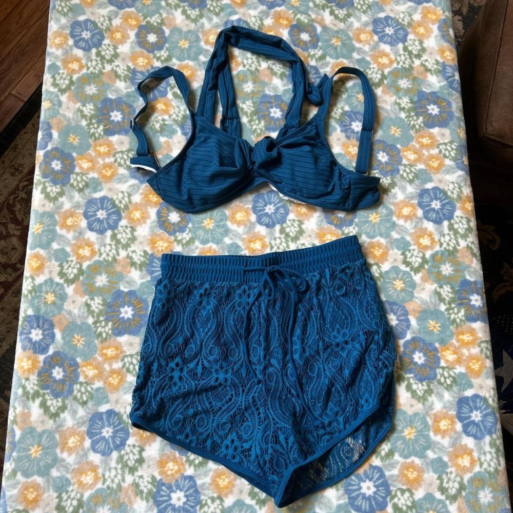 Teal Blue bikini top and lacey shorts set women's medium NWT